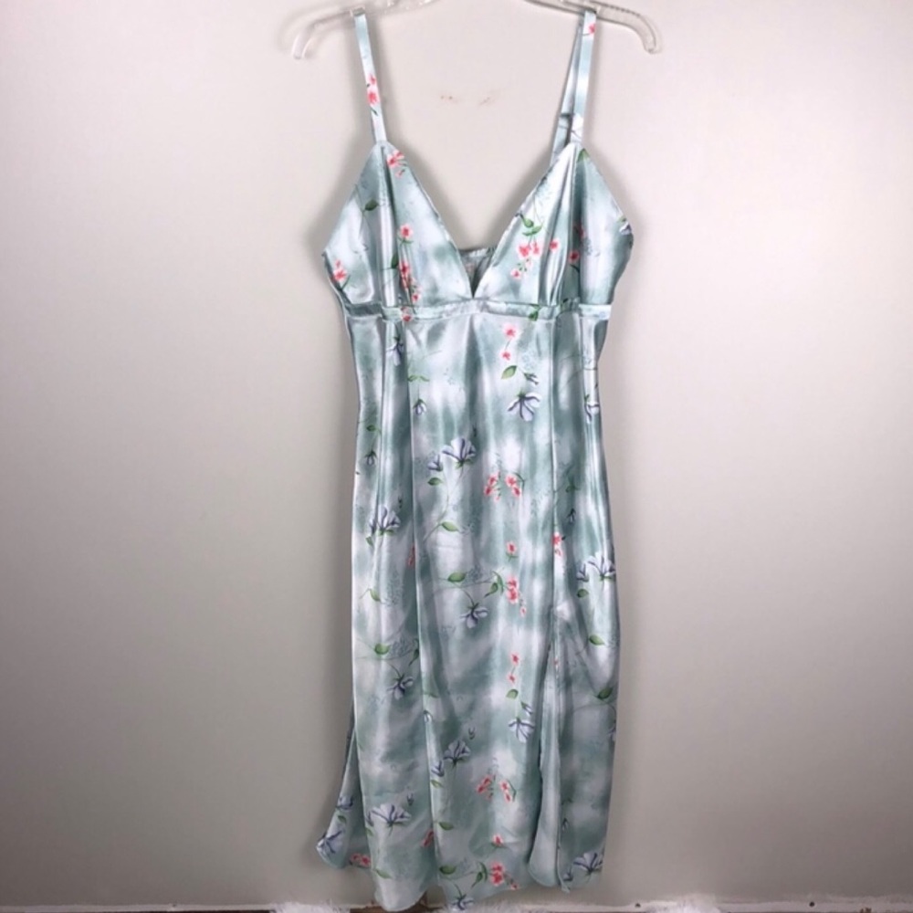 Inner Most Floral Long Nightgown / Dress